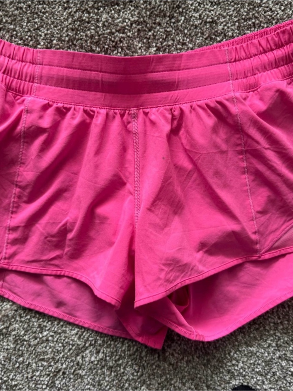 Lululemon Hotty Hot Shorts size 10 - Picture 2 of 3